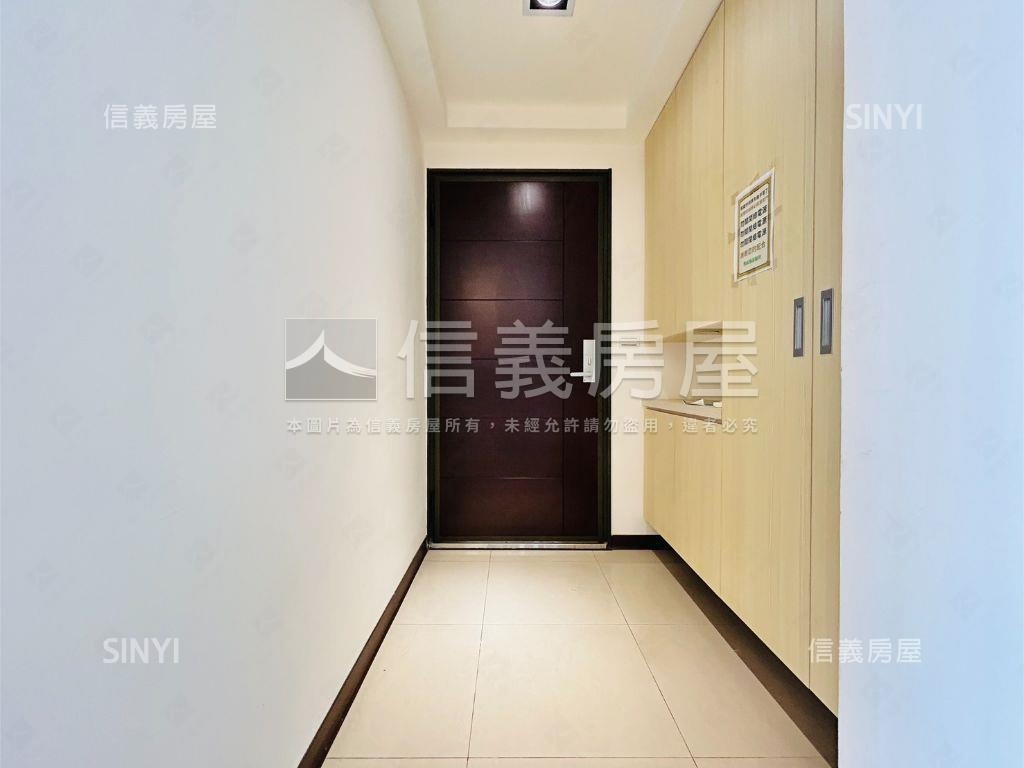 陽光滿屋，三房嘉年華房屋室內格局與周邊環境