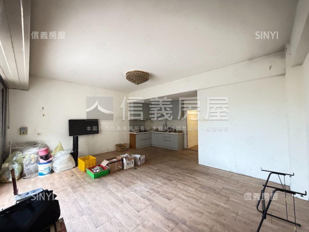 楊梅上湖居邊間電梯別墅房屋室內格局與周邊環境