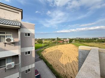 四主臥上湖居邊間電梯別墅