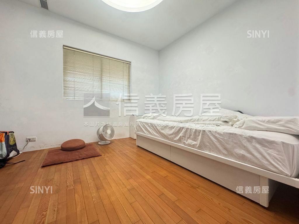 瓏山琳一層一戶美廈房屋室內格局與周邊環境