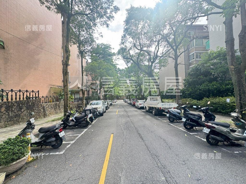 瓏山琳一層一戶美廈房屋室內格局與周邊環境