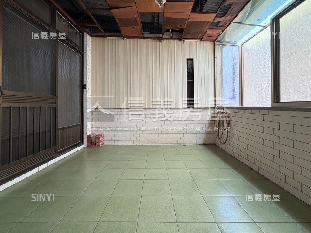 光影流轉｜溫馨採光透天房屋室內格局與周邊環境