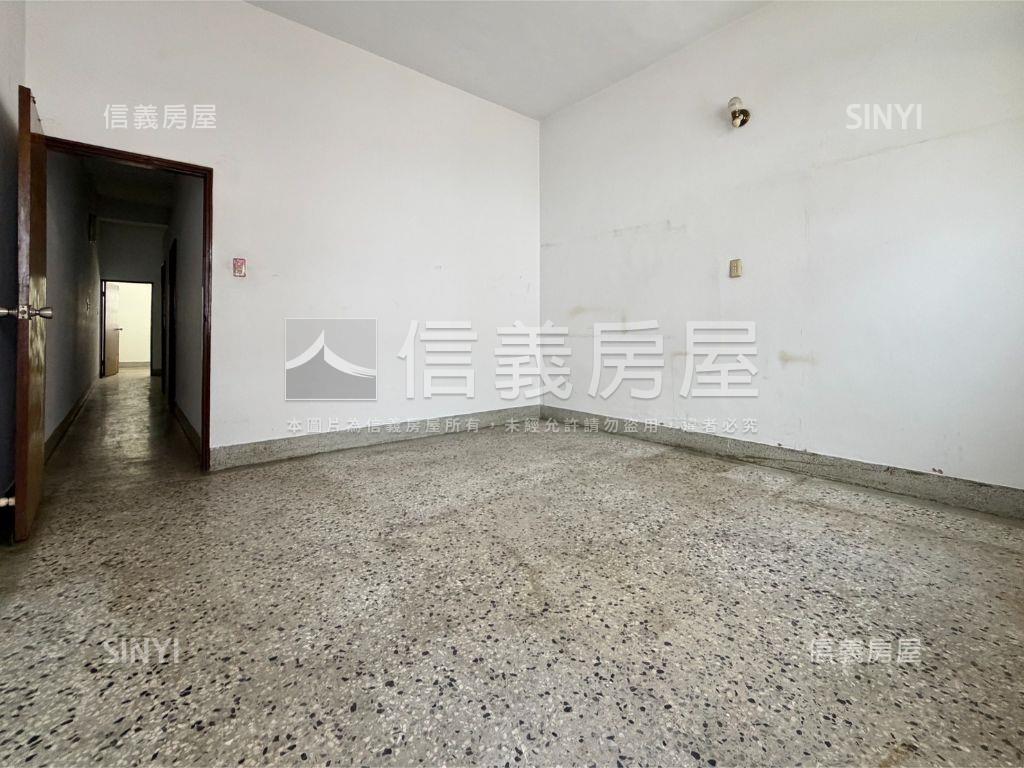 光影流轉｜溫馨採光透天房屋室內格局與周邊環境