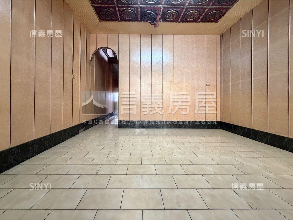 光影流轉｜溫馨採光透天房屋室內格局與周邊環境