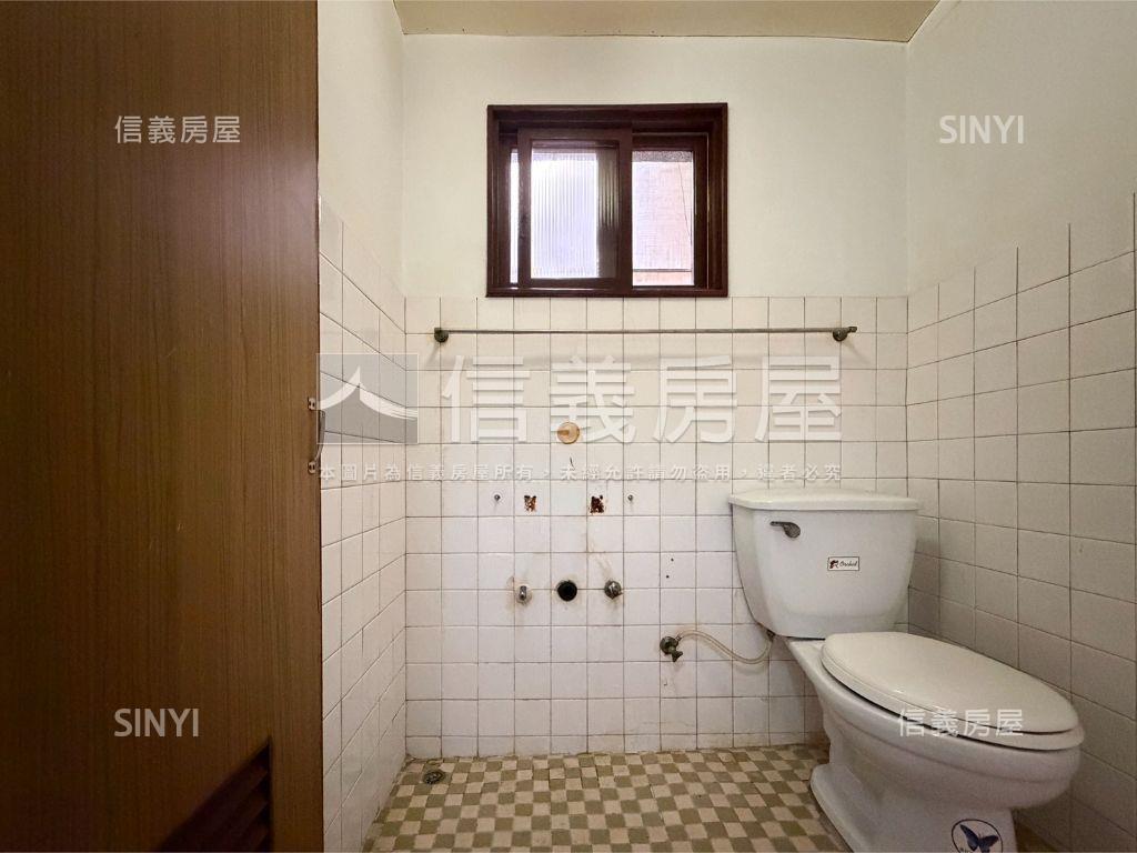 光影流轉｜溫馨採光透天房屋室內格局與周邊環境