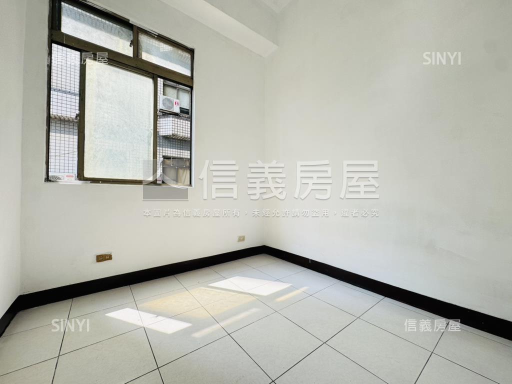 厚生新紀元房屋室內格局與周邊環境