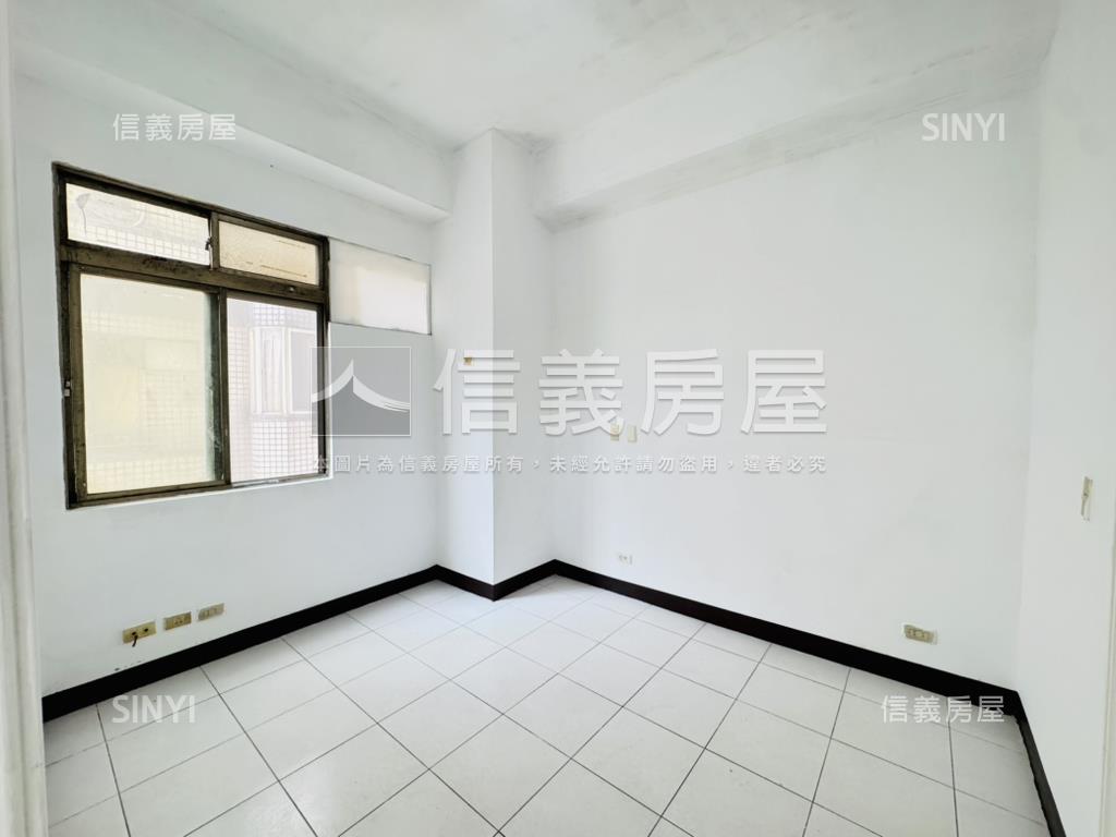 厚生新紀元房屋室內格局與周邊環境