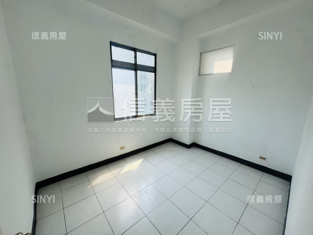 厚生新紀元房屋室內格局與周邊環境