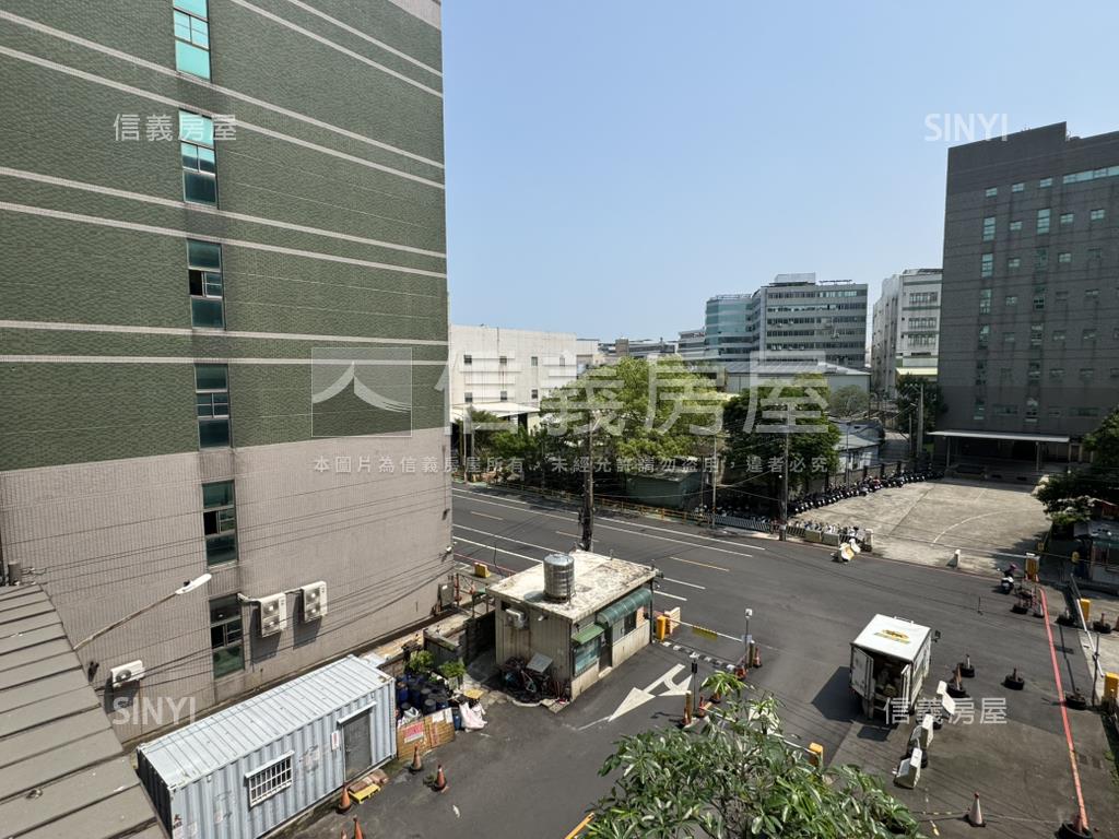 厚生新紀元房屋室內格局與周邊環境