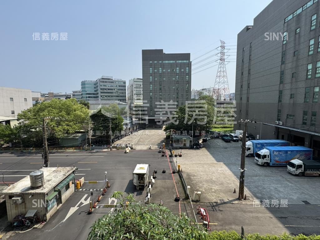 厚生新紀元房屋室內格局與周邊環境