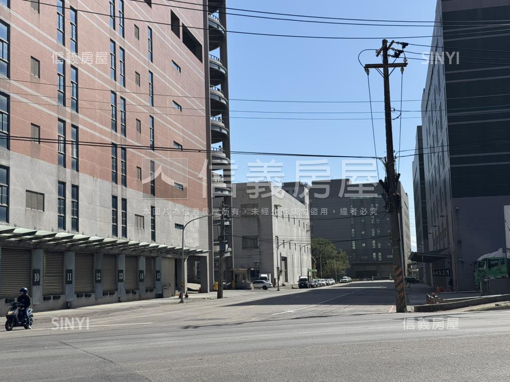 厚生新紀元房屋室內格局與周邊環境