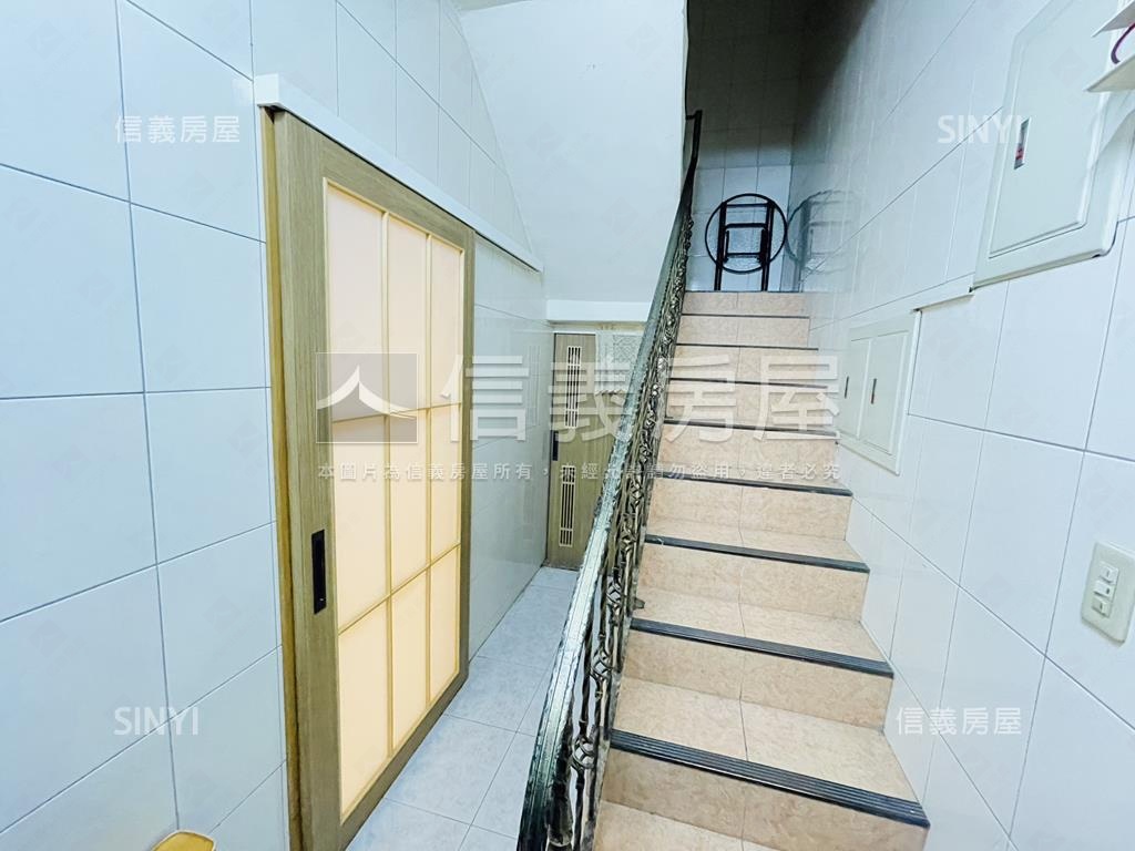 雙子星稀有美透天房屋室內格局與周邊環境