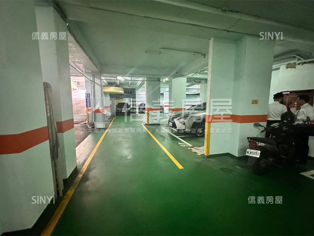 長沙街近捷運全棟商辦大樓房屋室內格局與周邊環境