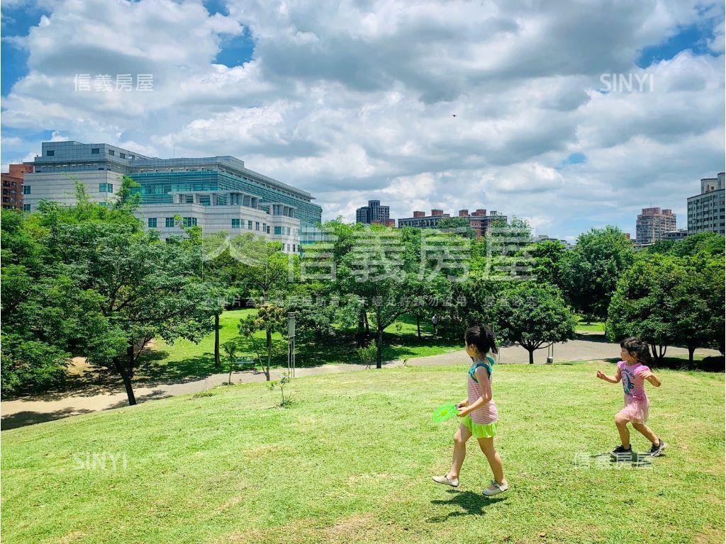 四號公園景觀２＋１車位房屋室內格局與周邊環境