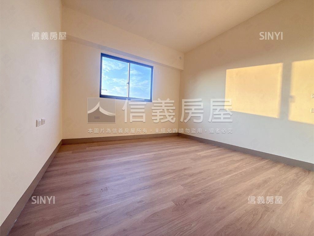 近台積電ｔ新加坡式三房Ⅱ房屋室內格局與周邊環境