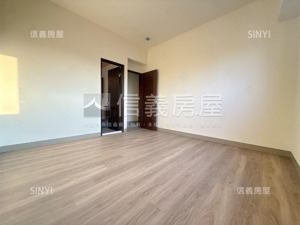 近台積電ｔ新加坡式三房Ⅱ房屋室內格局與周邊環境