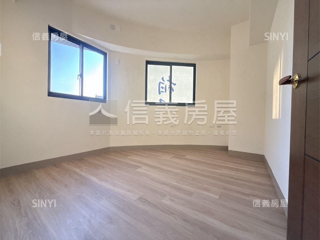 近台積電ｔ新加坡式三房Ⅱ房屋室內格局與周邊環境