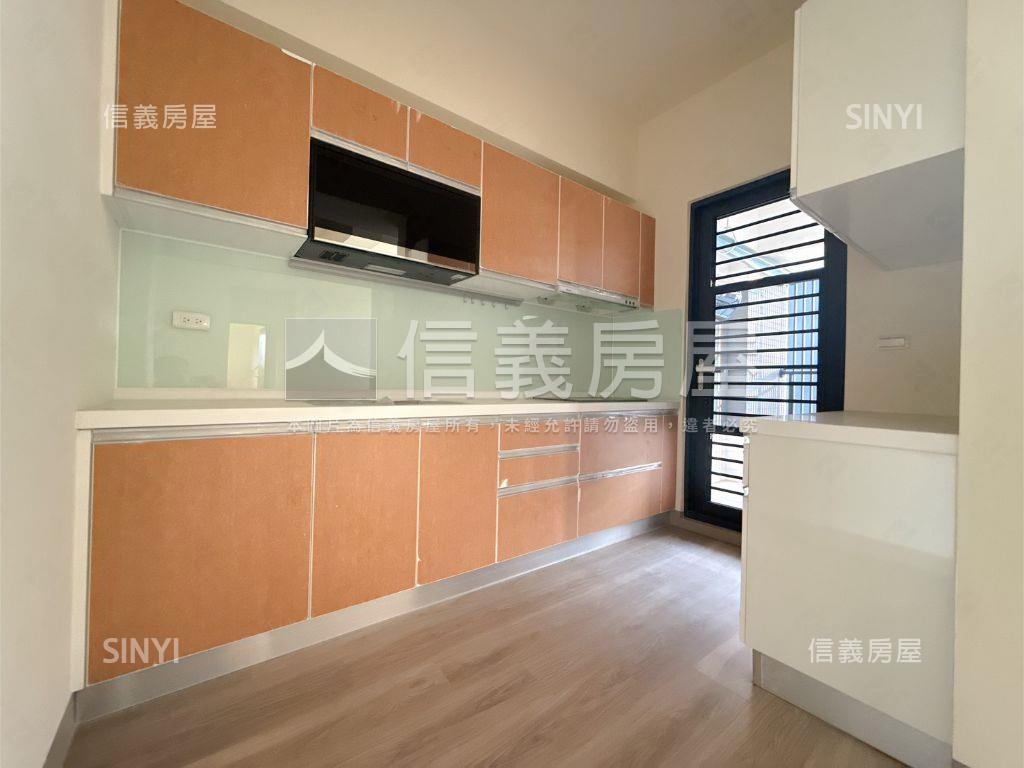 近台積電ｔ新加坡式三房Ⅱ房屋室內格局與周邊環境