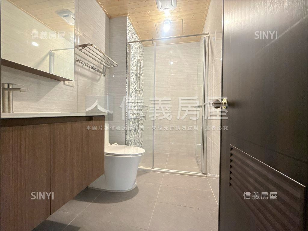 近台積電ｔ新加坡式三房Ⅱ房屋室內格局與周邊環境