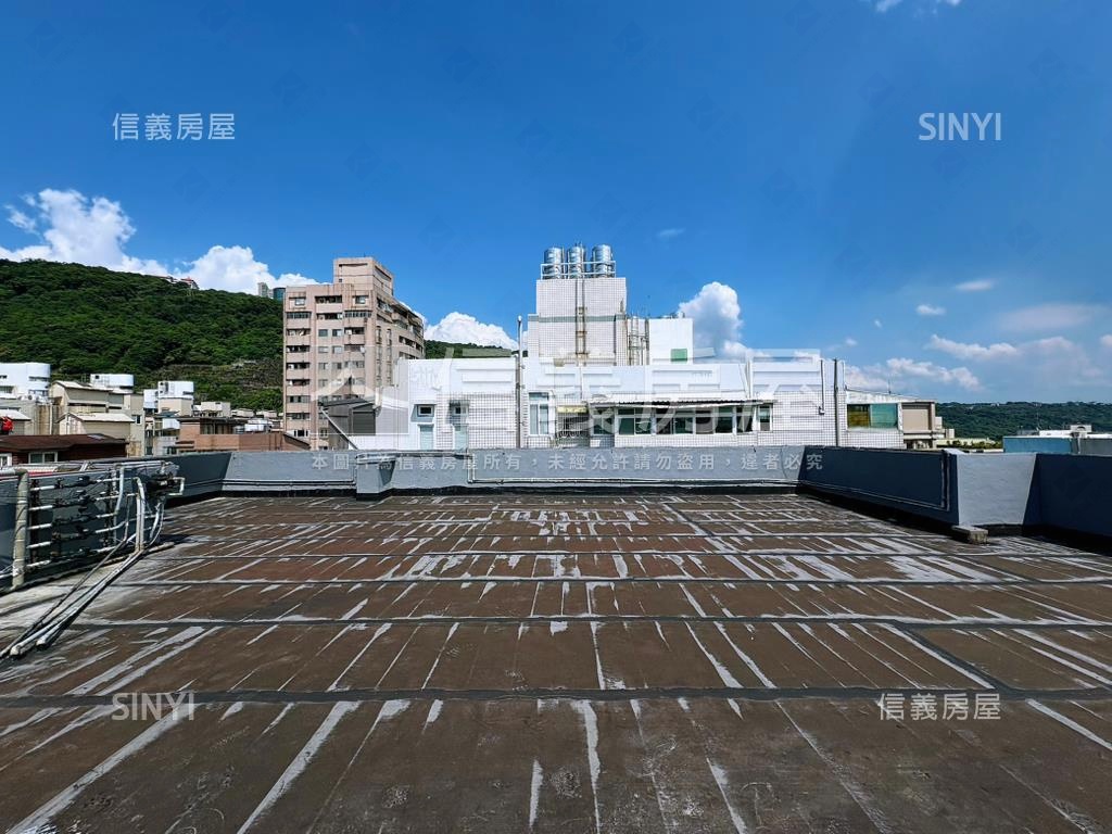 天母邊間四房房屋室內格局與周邊環境