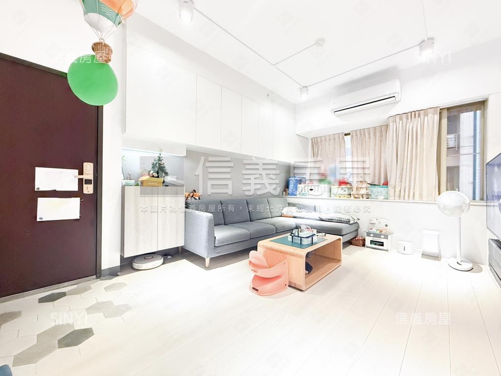 上城現代風格高樓三房房屋室內格局與周邊環境