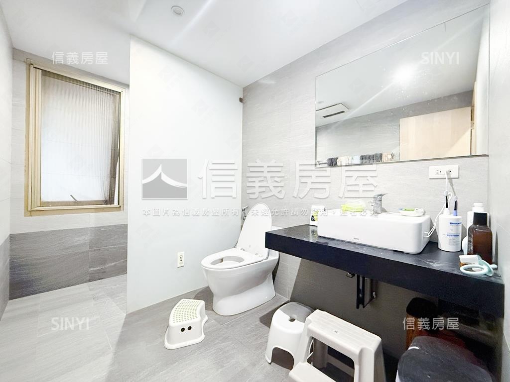 上城現代風格高樓三房房屋室內格局與周邊環境