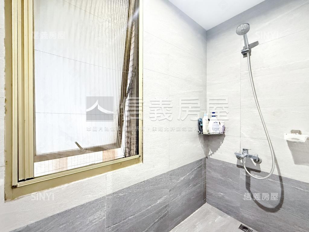 上城現代風格高樓三房房屋室內格局與周邊環境