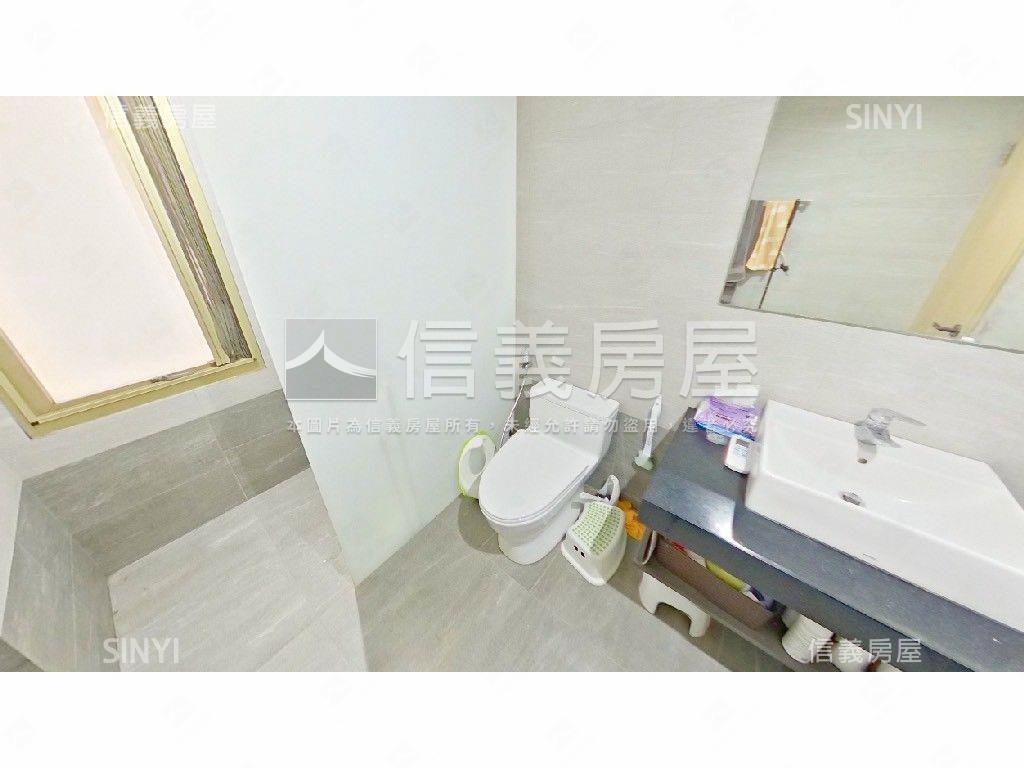 上城現代風格高樓三房房屋室內格局與周邊環境