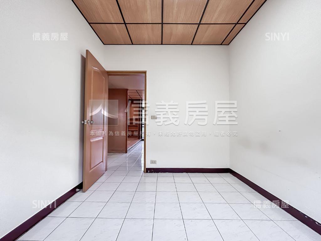 台北小鎮樟樹前段美寓頂加房屋室內格局與周邊環境