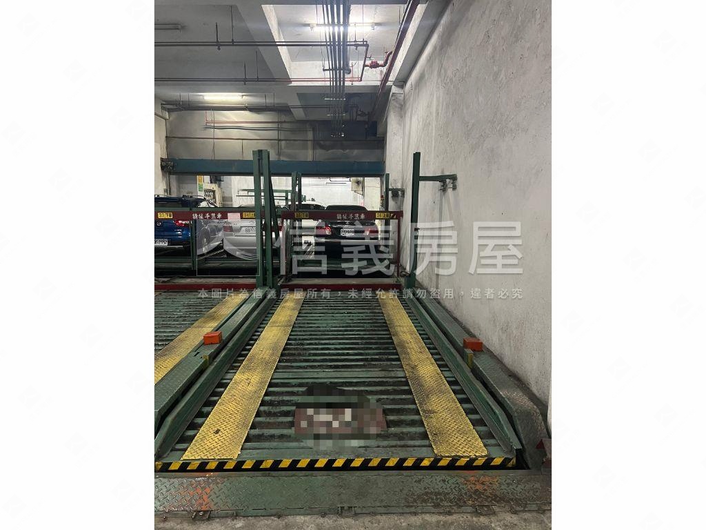 近北屯松竹國小四房車位房屋室內格局與周邊環境
