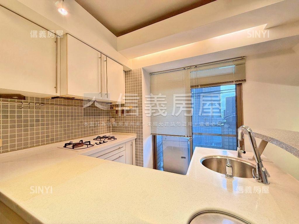 莎士比亞精裝兩房視野戶房屋室內格局與周邊環境