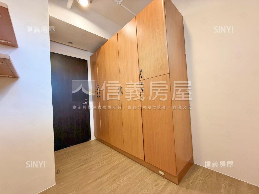 莎士比亞精裝兩房視野戶房屋室內格局與周邊環境