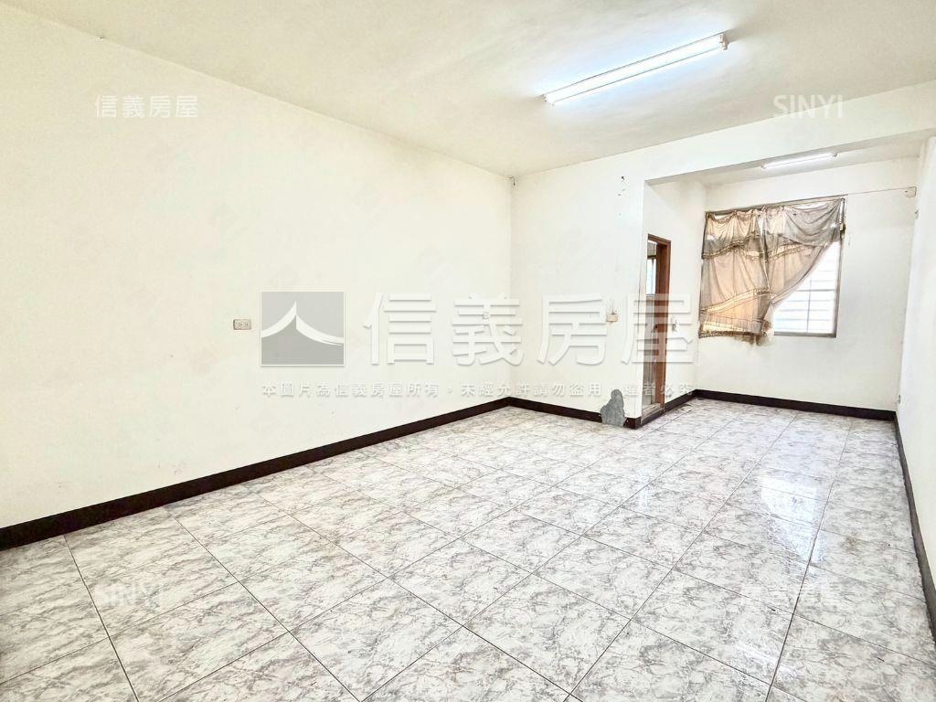 中華社區稀有正路透天房屋室內格局與周邊環境