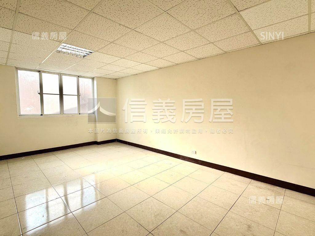 中華社區稀有正路透天房屋室內格局與周邊環境