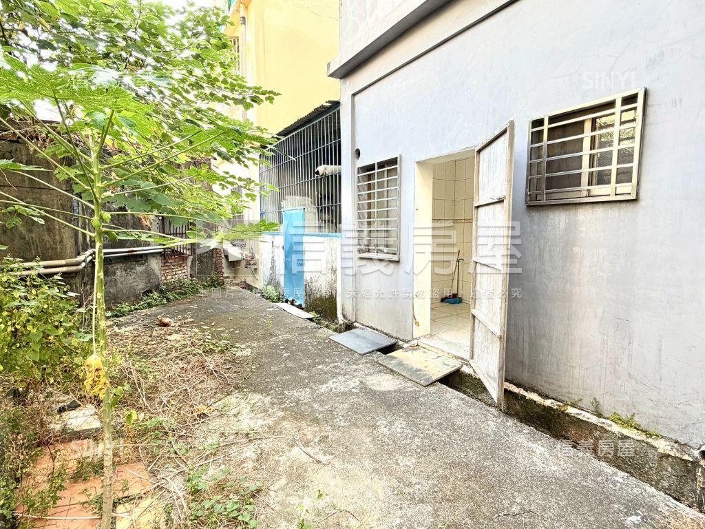 中華社區稀有正路透天房屋室內格局與周邊環境