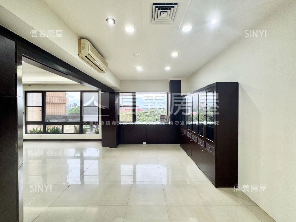 富廣樹梢視野四房雙平車位房屋室內格局與周邊環境