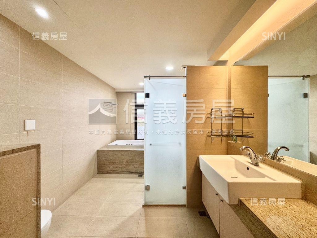 富廣樹梢視野四房雙平車位房屋室內格局與周邊環境