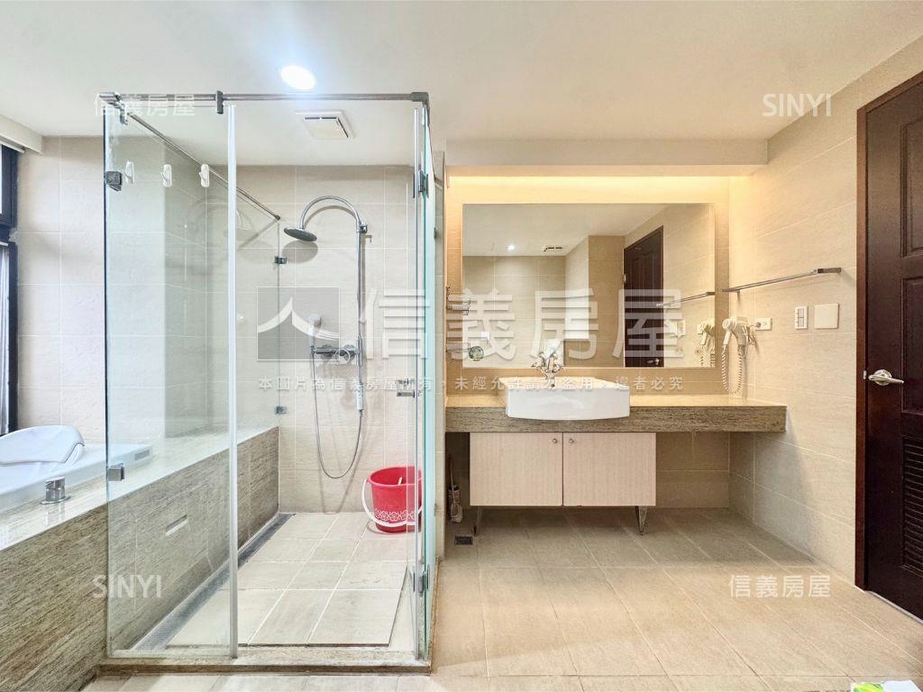 富廣樹梢視野四房雙平車位房屋室內格局與周邊環境