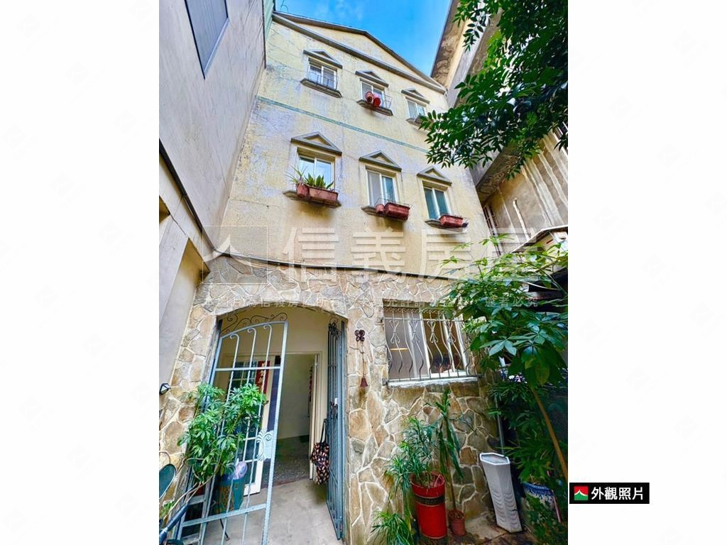 市府大地坪收租透天房屋室內格局與周邊環境