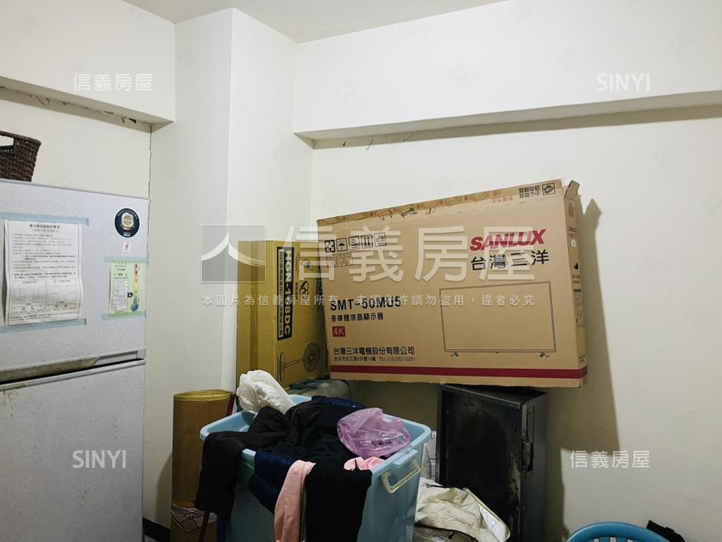 巨蛋成功大廈房屋室內格局與周邊環境