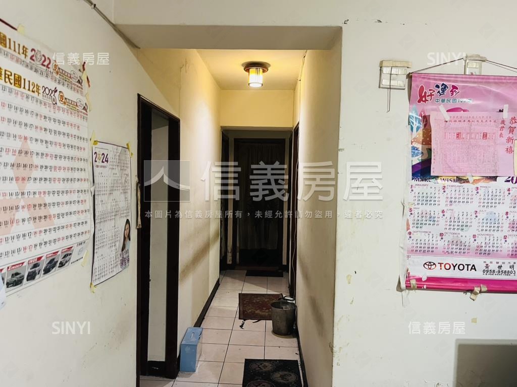 巨蛋成功大廈房屋室內格局與周邊環境