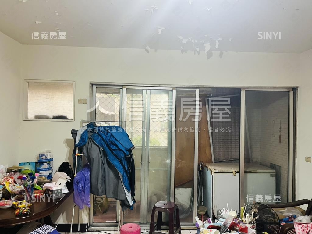 巨蛋成功大廈房屋室內格局與周邊環境