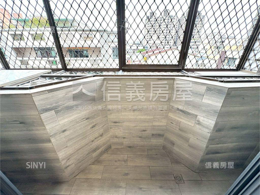 儷景雙星，私藏三房平車房屋室內格局與周邊環境