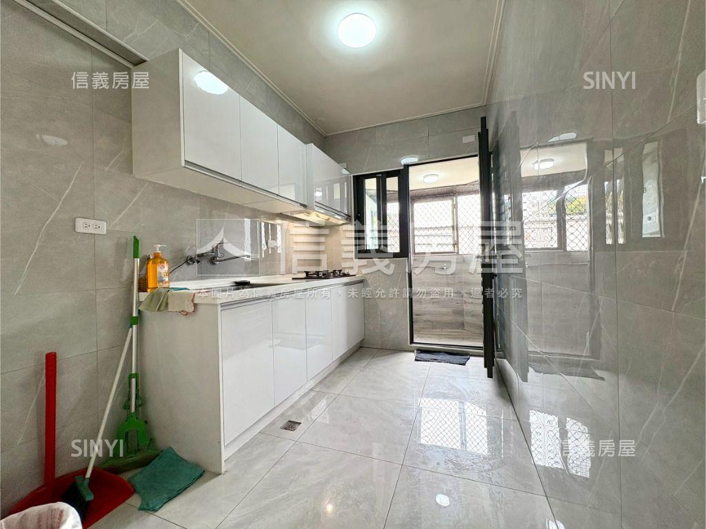 儷景雙星，私藏三房平車房屋室內格局與周邊環境
