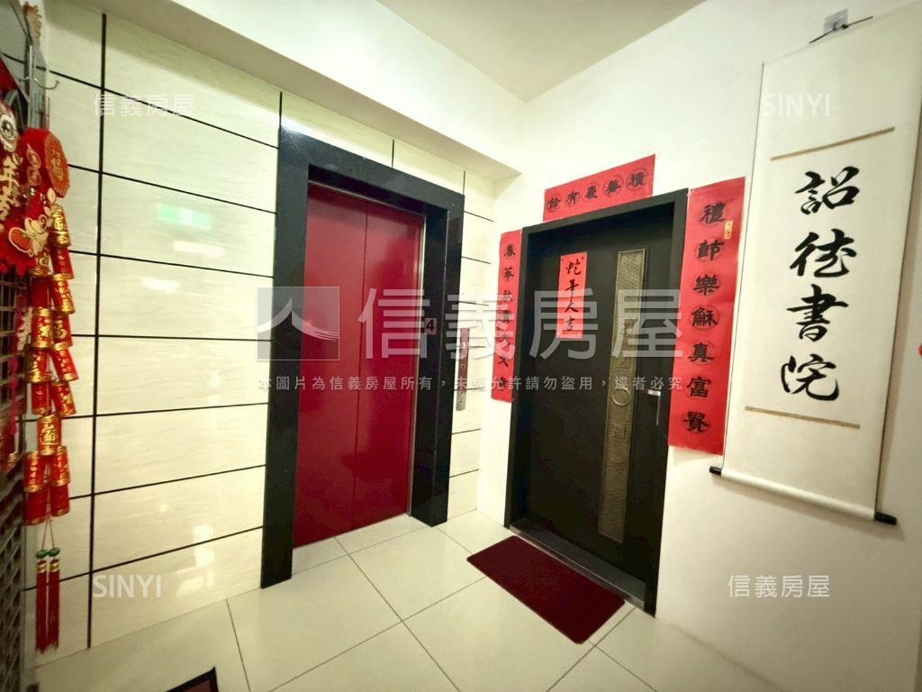 豐富家裝潢美三房車位房屋室內格局與周邊環境