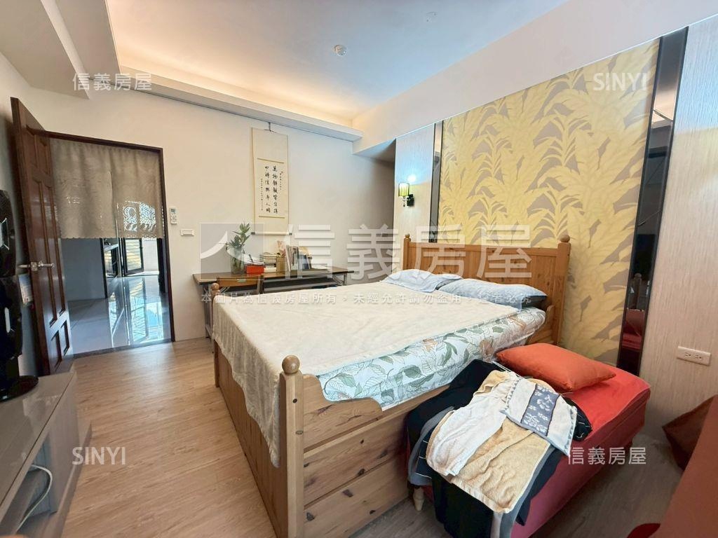 豐富家裝潢美三房車位房屋室內格局與周邊環境