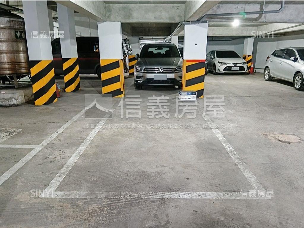 近內湖四房管理名邸有車位房屋室內格局與周邊環境