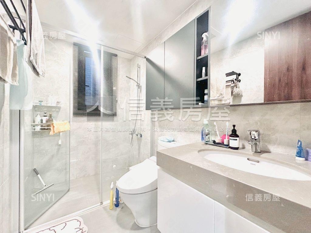 登陽城之華三房雙平面車位房屋室內格局與周邊環境