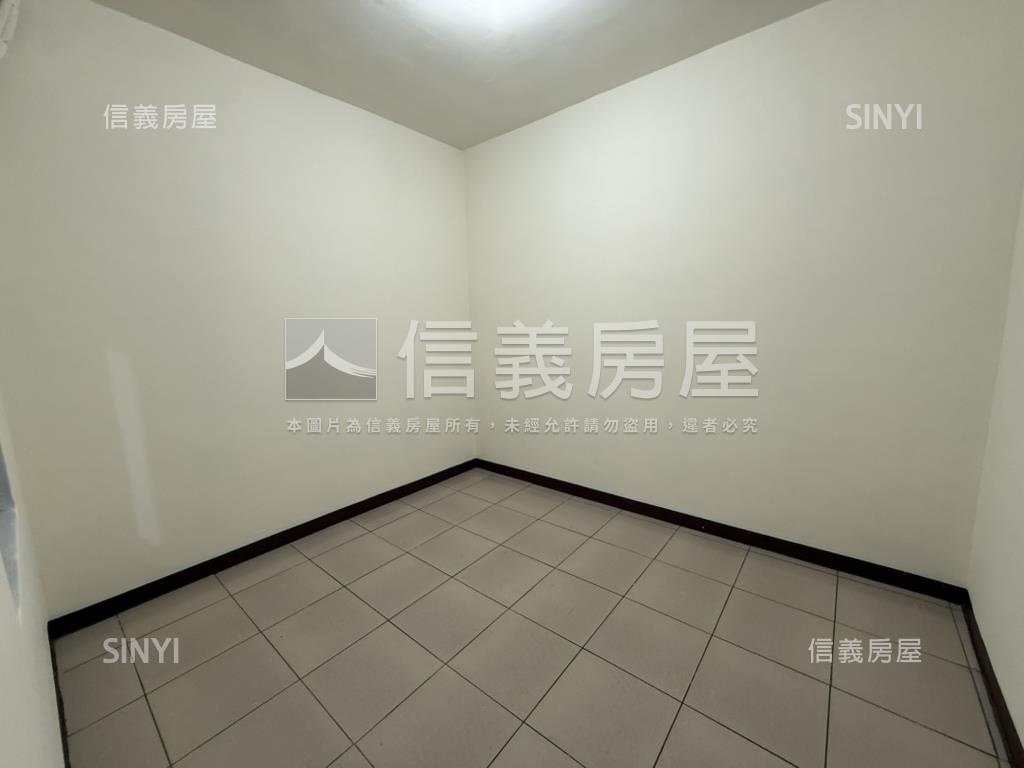 阿嬤起家厝房屋室內格局與周邊環境