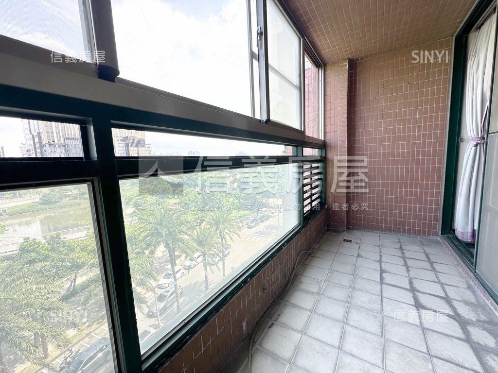 愛河之心首排景觀四房車位房屋室內格局與周邊環境